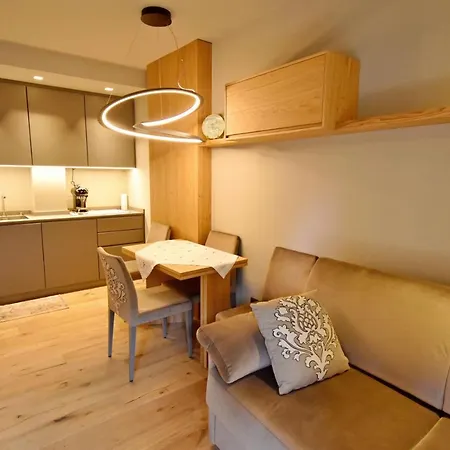 Design Donegani Apartment Madonna